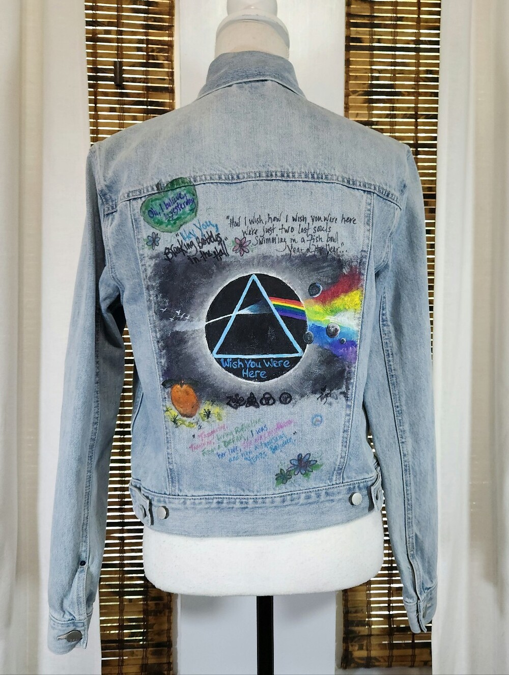 One of a Kind Custom Pink Floyd Hand-Painted Denim Jacket. Gap Denim Size Medium